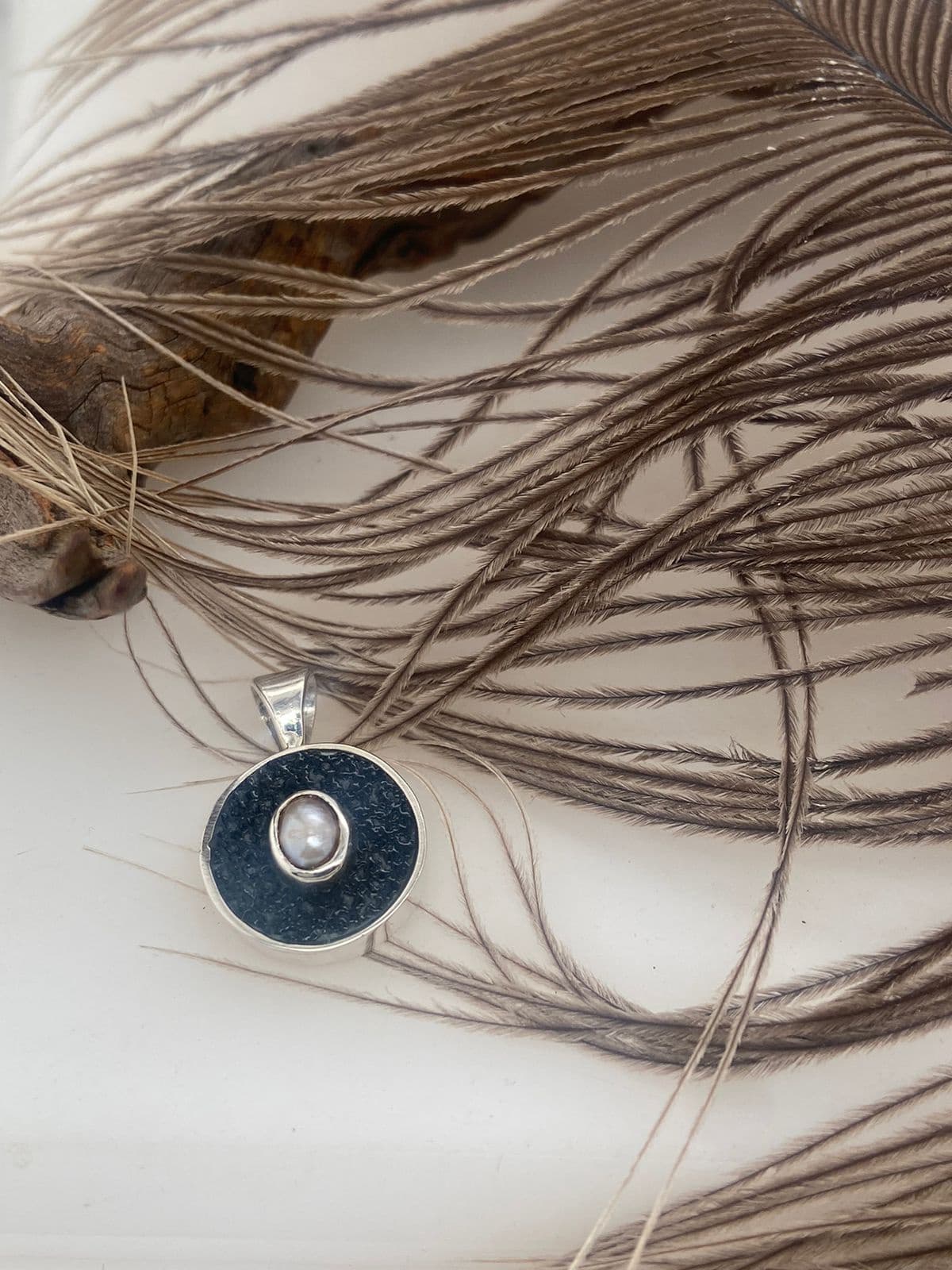 S.S Emu Eggshell pendant set with Pearl