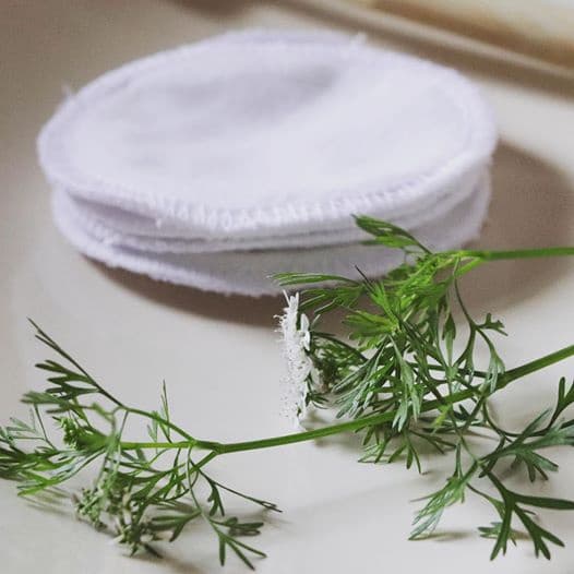 Facial wipes in pouch
