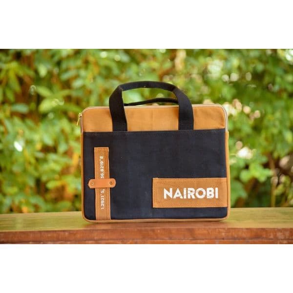 Chyulu Laptop Case with Handle 15"